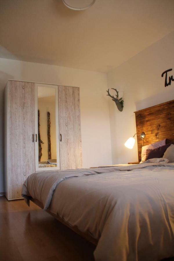 Ferienwohnung Mit Herz In Лауфенбург Екстериор снимка
